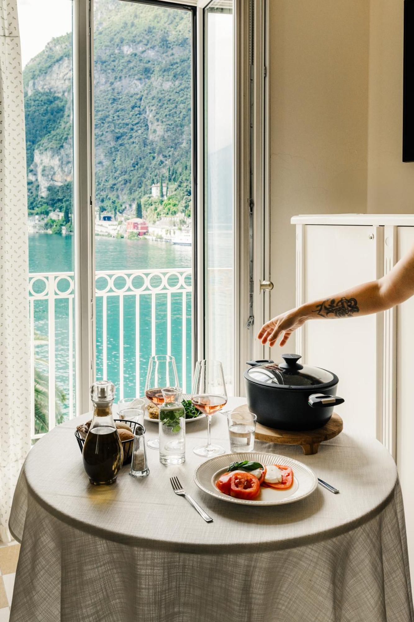 Bellavista Lakefront Hotel & Apartments Riva del Garda Bilik gambar