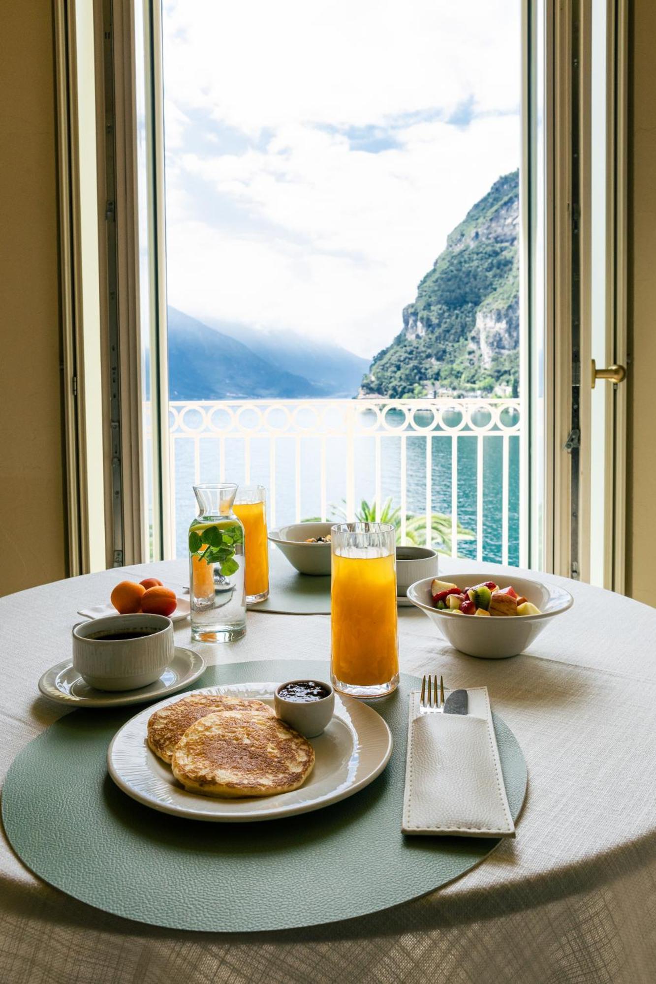 Bellavista Lakefront Hotel & Apartments Riva del Garda Bilik gambar