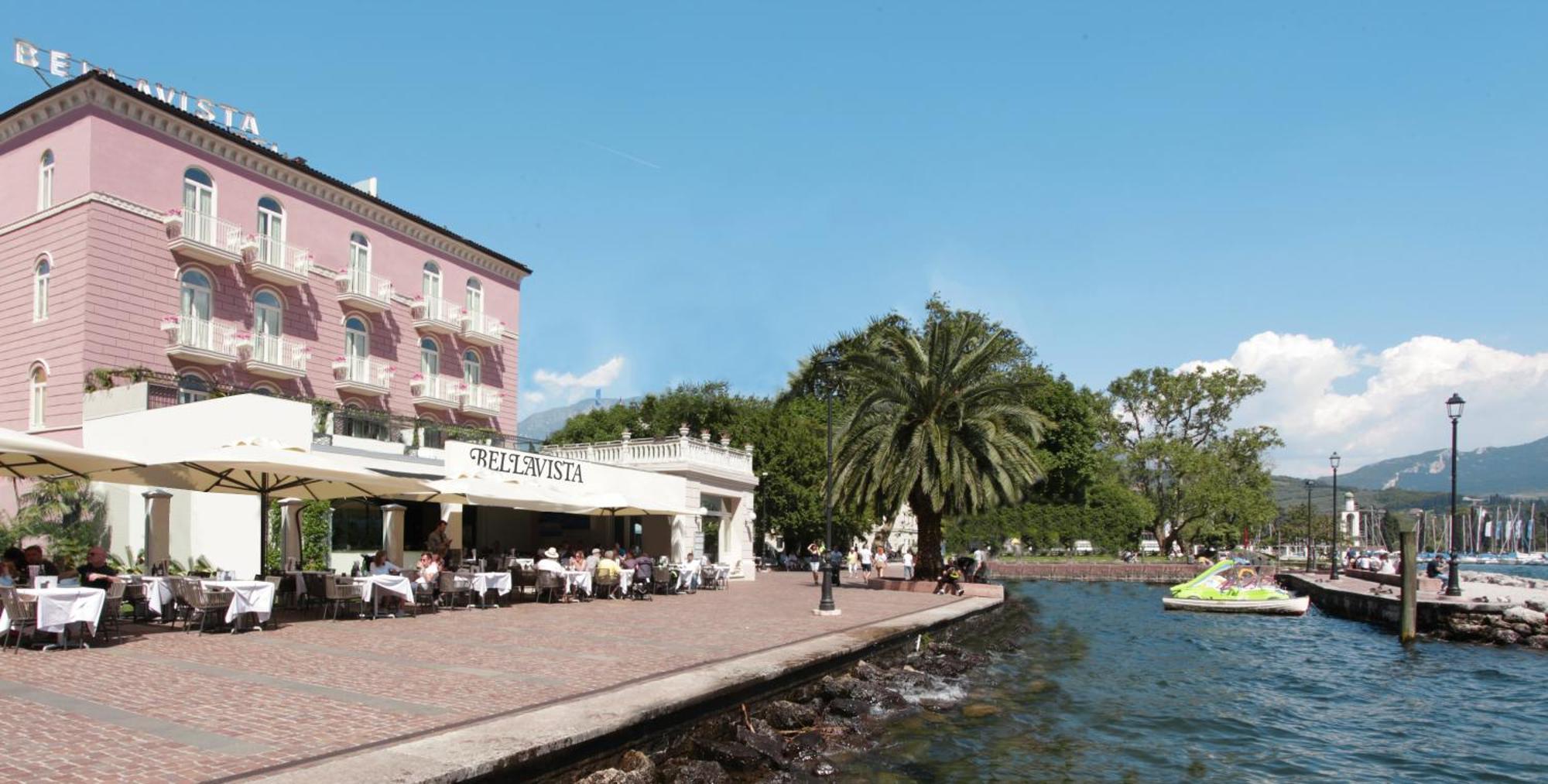 Bellavista Lakefront Hotel & Apartments Riva del Garda Luaran gambar