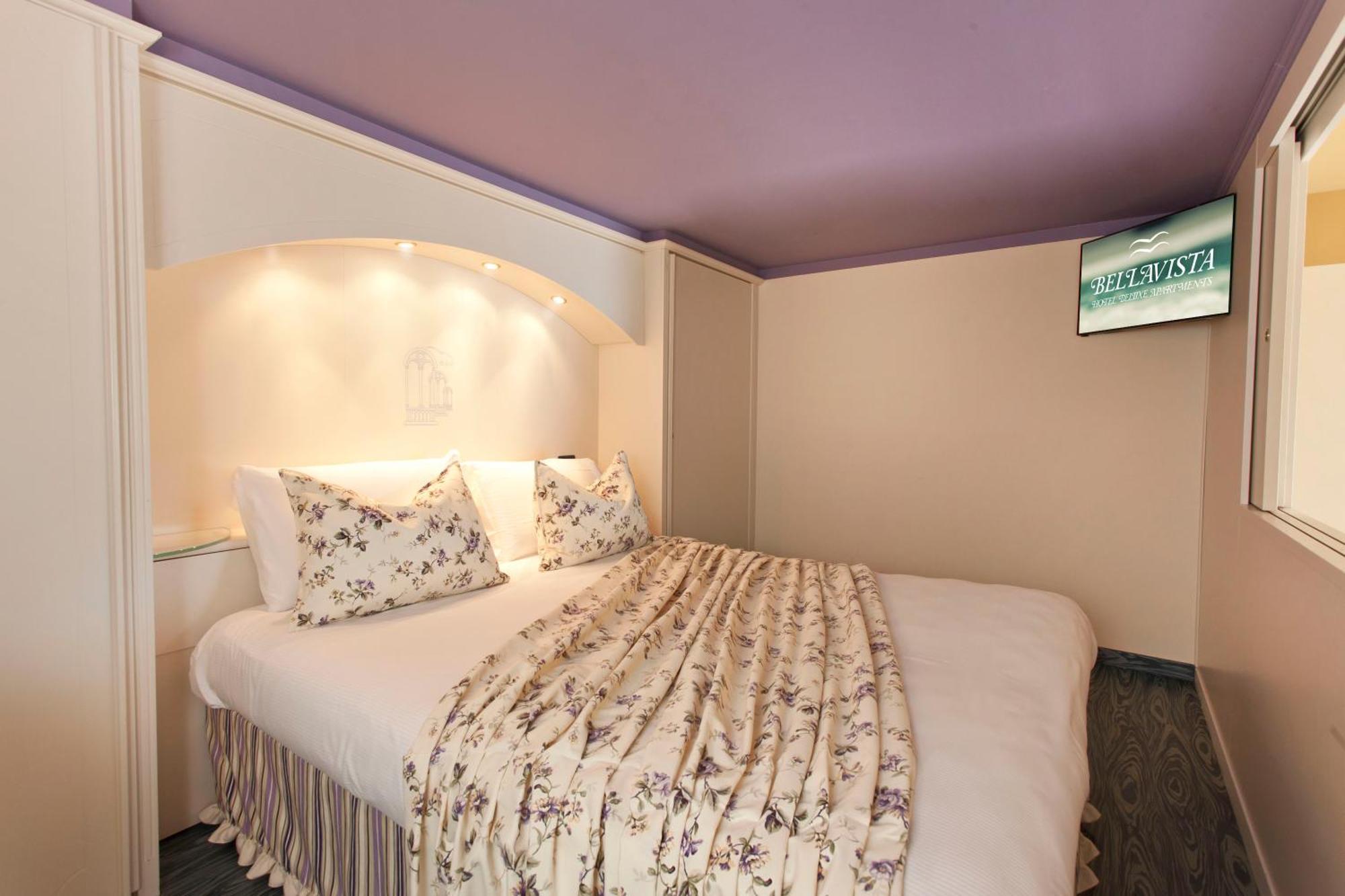 Bellavista Lakefront Hotel & Apartments Riva del Garda Bilik gambar